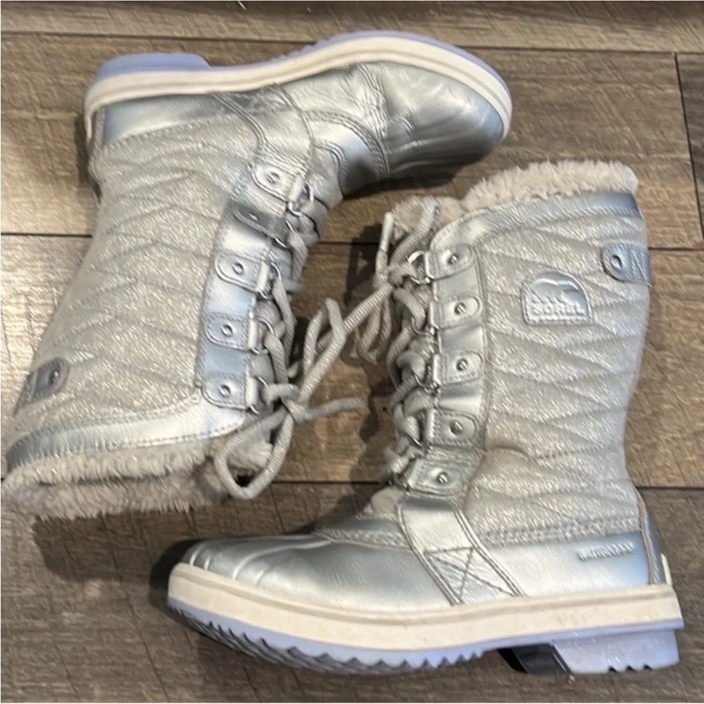 Authentic Sorel signature designer little girls waterproof winter boots sz 4